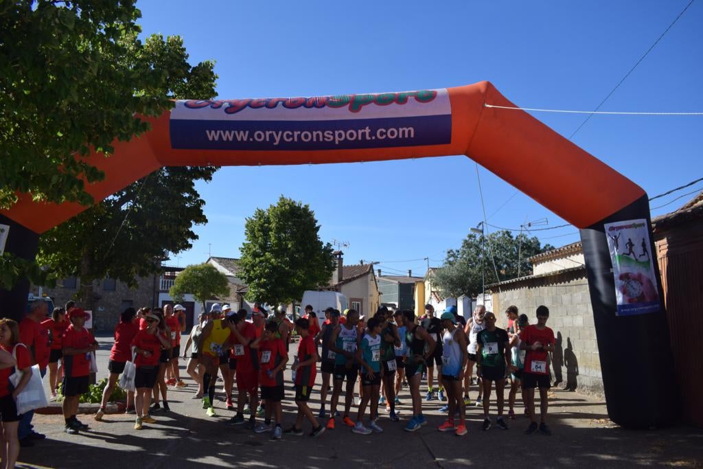 La VIII Carrera Popular en Aldehuela de Yeltes, en imágenes