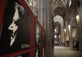 Exposición del pintor salmantino Ángel Luis Iglesias en la Catedral de Salamanca.