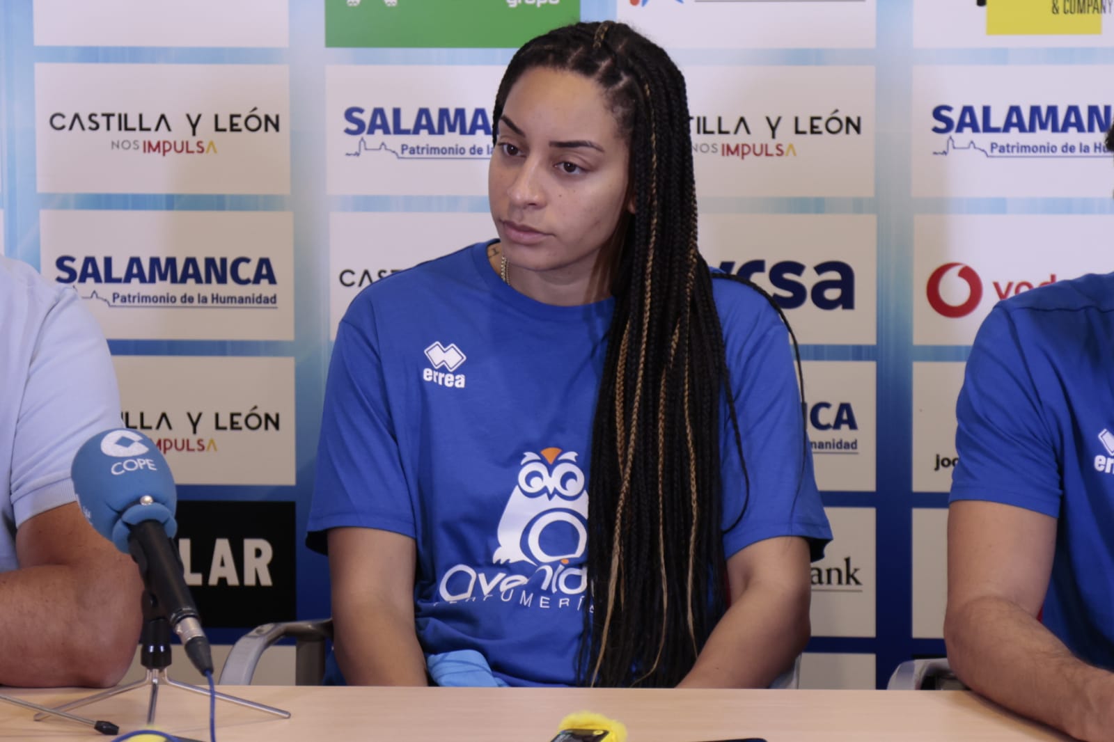 Bria Hartley apuesta por el azul del CB Avenida