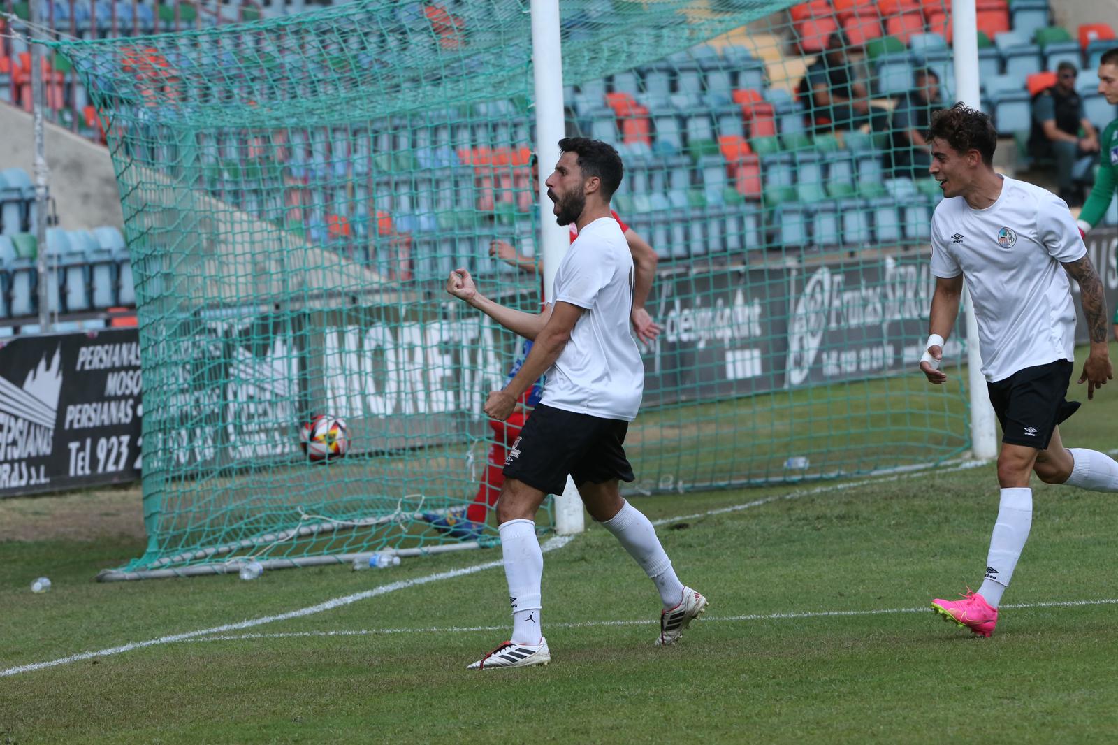 Final de la fase regional de la Copa RFEF entre Salamanca UDS y Numancia