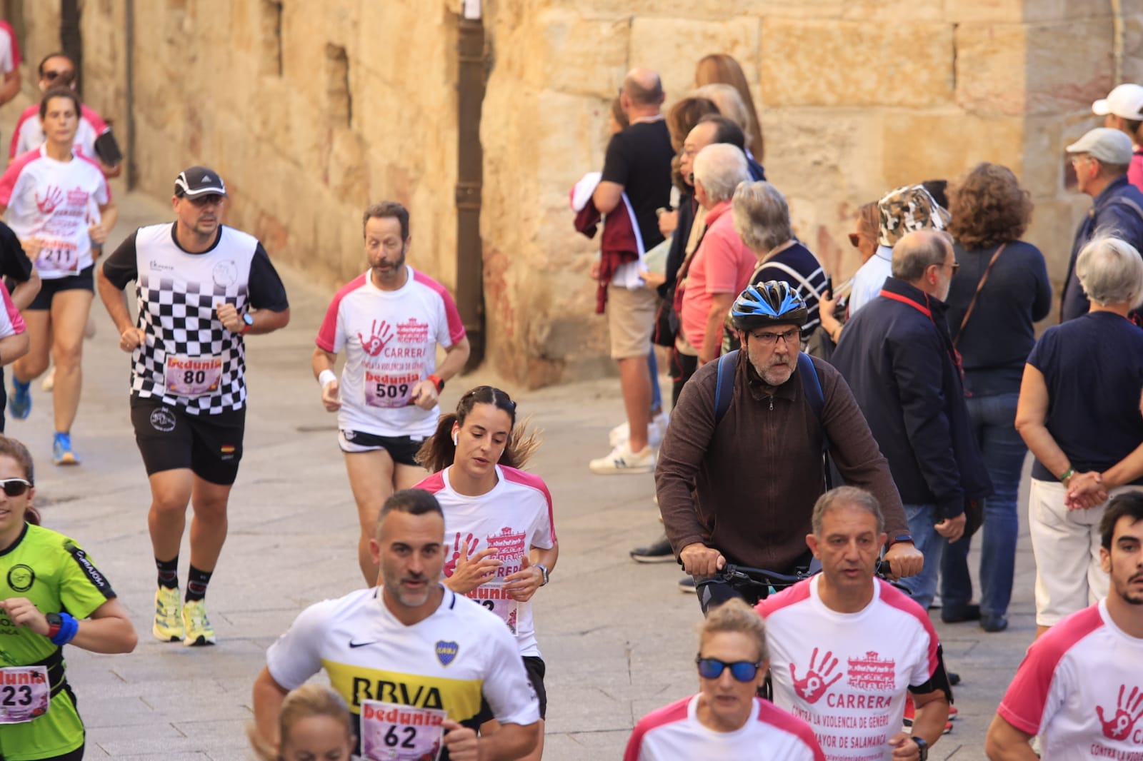 Carlos Gallego y Gema Martin ganan la carrera contra la Violencia de Género