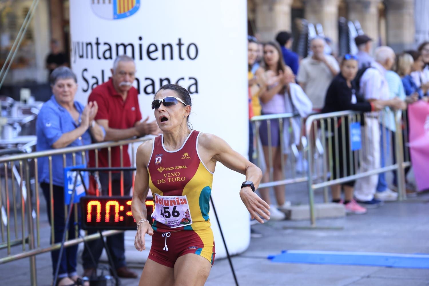 Carlos Gallego y Gema Martin ganan la carrera contra la Violencia de Género
