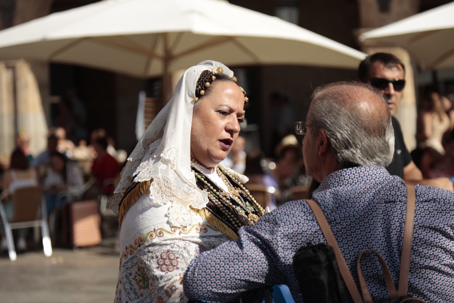 Ajetreado Día del Tamborilero en la Plaza Mayor