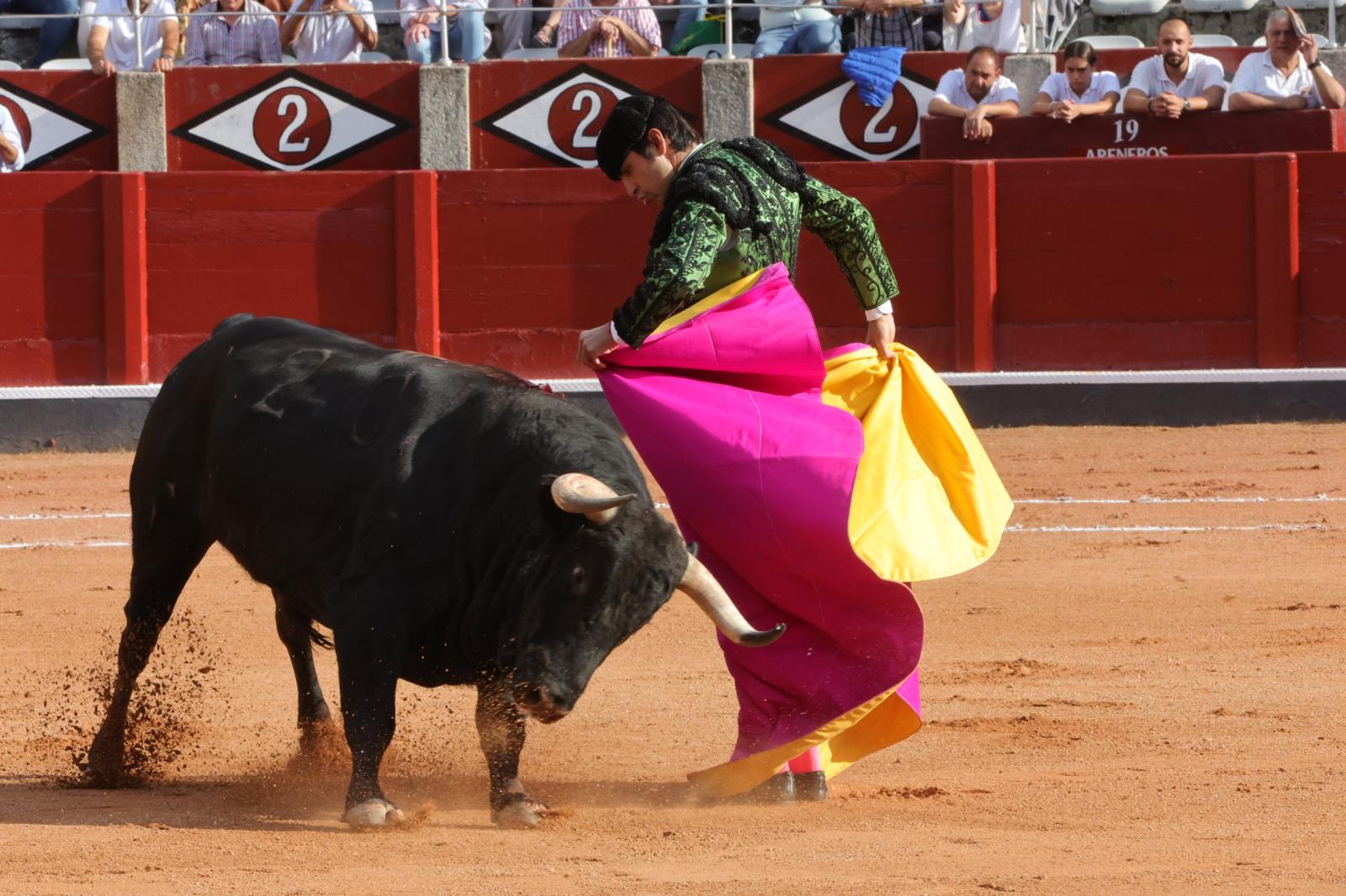 Segunda de abono de la feria con otra puerta grande