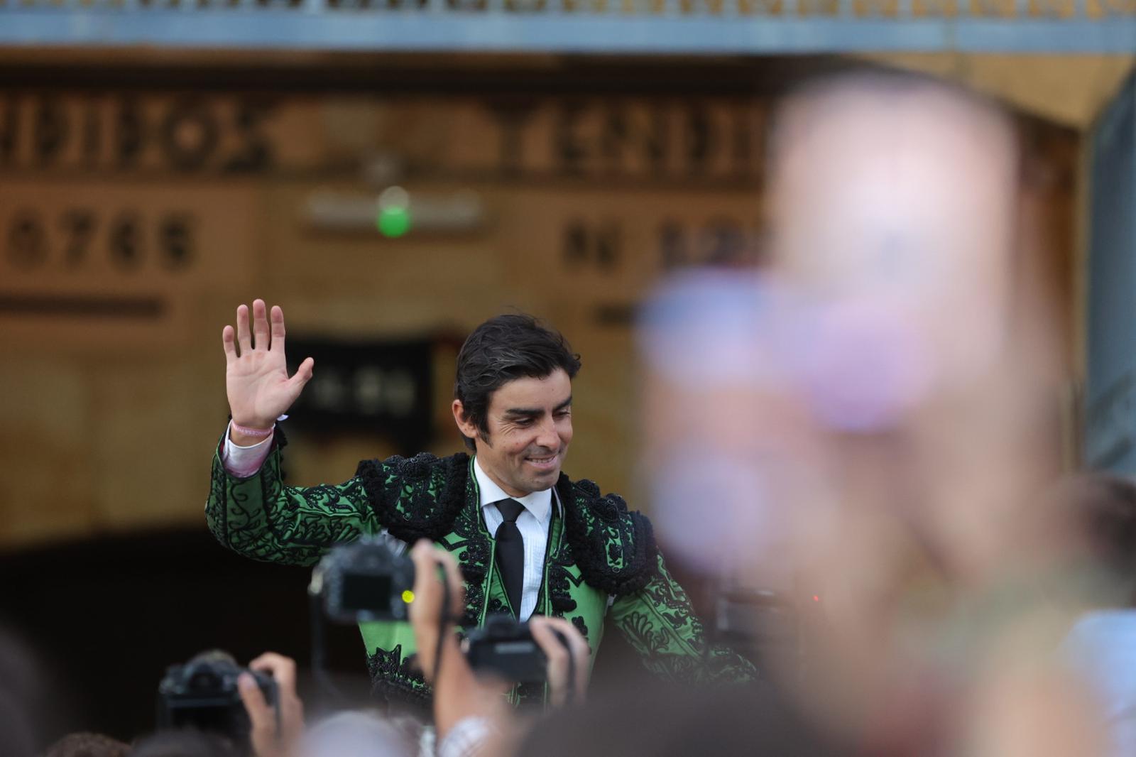 Segunda de abono de la feria con otra puerta grande