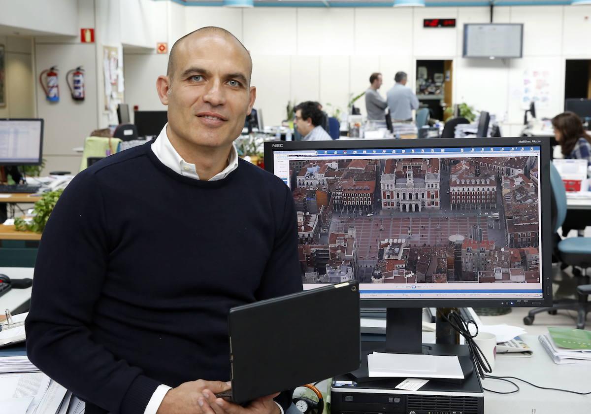 Bernardo Hernández, en la redacción de El Norte de Castilla.