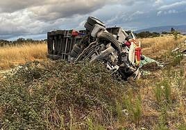 El camión siniestrado.