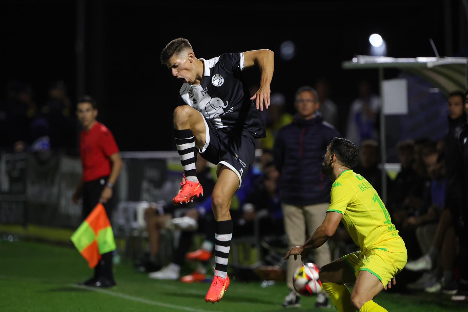Puntazo de Unionistas ante el histórico Deportivo