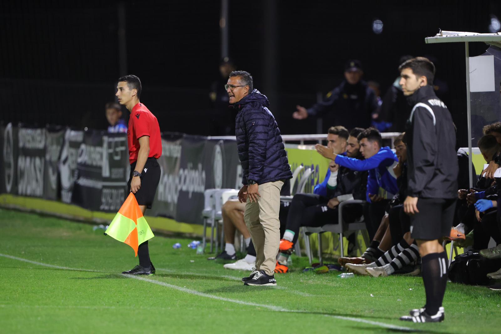 Puntazo de Unionistas ante el histórico Deportivo