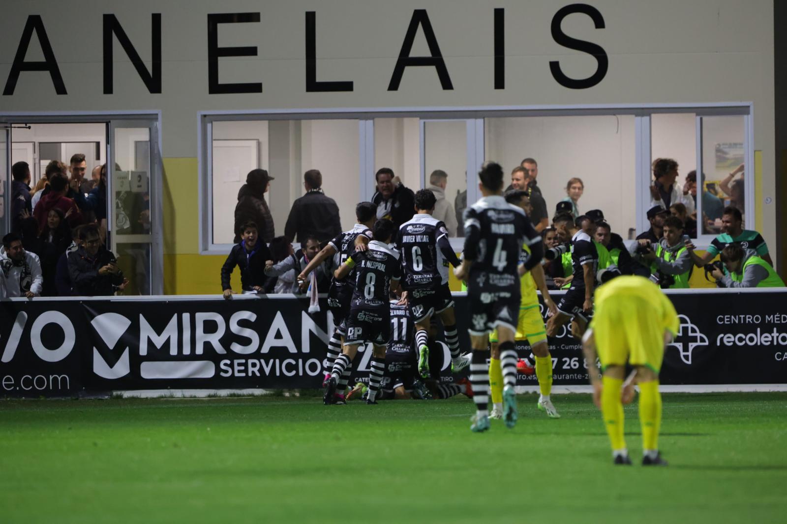 Puntazo de Unionistas ante el histórico Deportivo