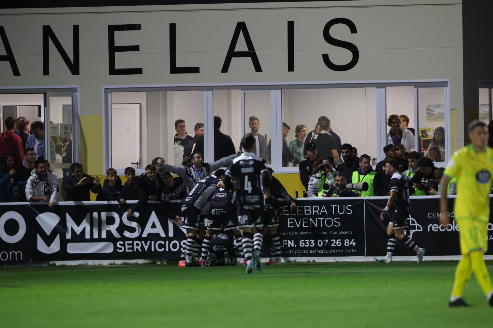 Puntazo de Unionistas ante el histórico Deportivo