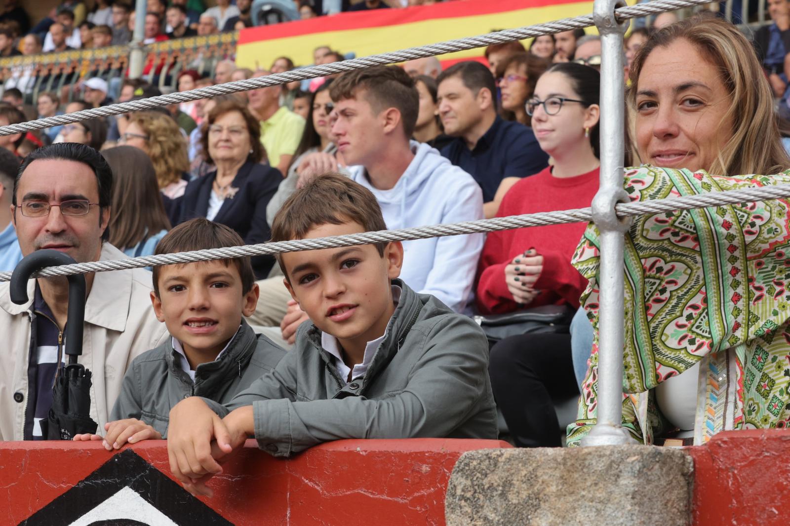 Demostración operativa de la Policía Nacional en la plaza de Toros