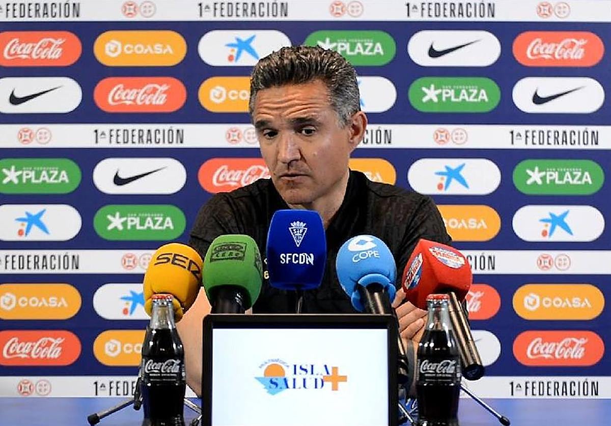 El entrenador de Unionistas, Dani Ponz.