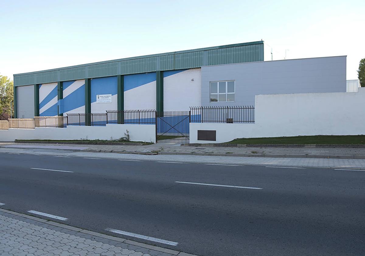 Imagen principal - La esperada ciudad de los deportes minoritarios de Salamanca abre el 2 de octubre