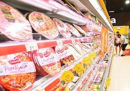 Interior de un supermercado.