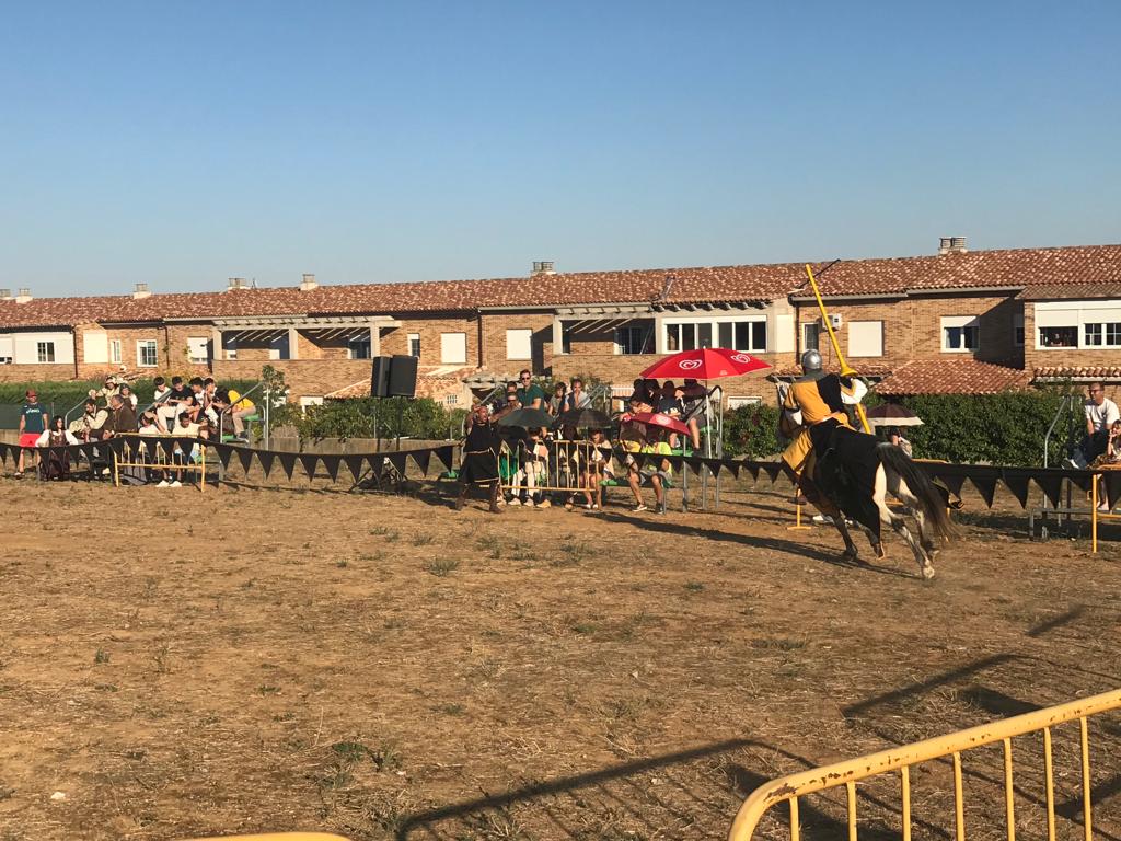 Aldeatejada se viste de Renacimiento en las las X Vísperas Nupciales