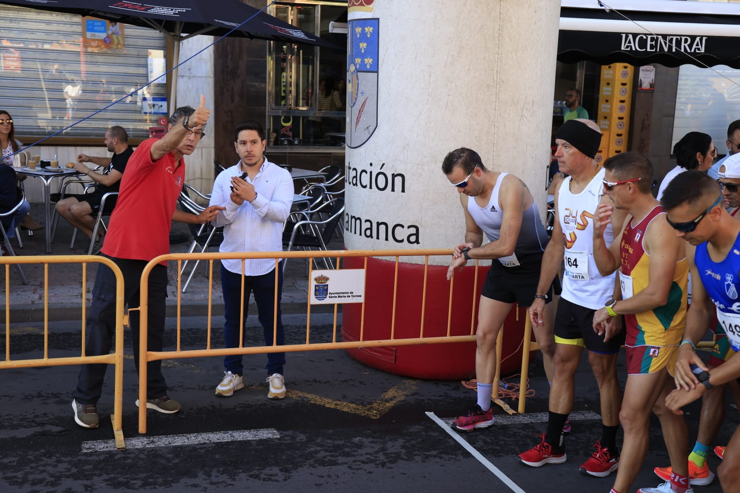 Adrián Moro y Verónica Sánchez, los más rápidos en la carrera de Santa Marta