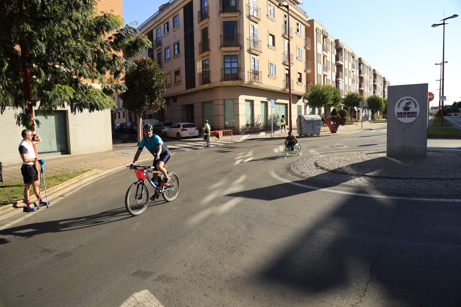 Adrián Moro y Verónica Sánchez, los más rápidos en la carrera de Santa Marta