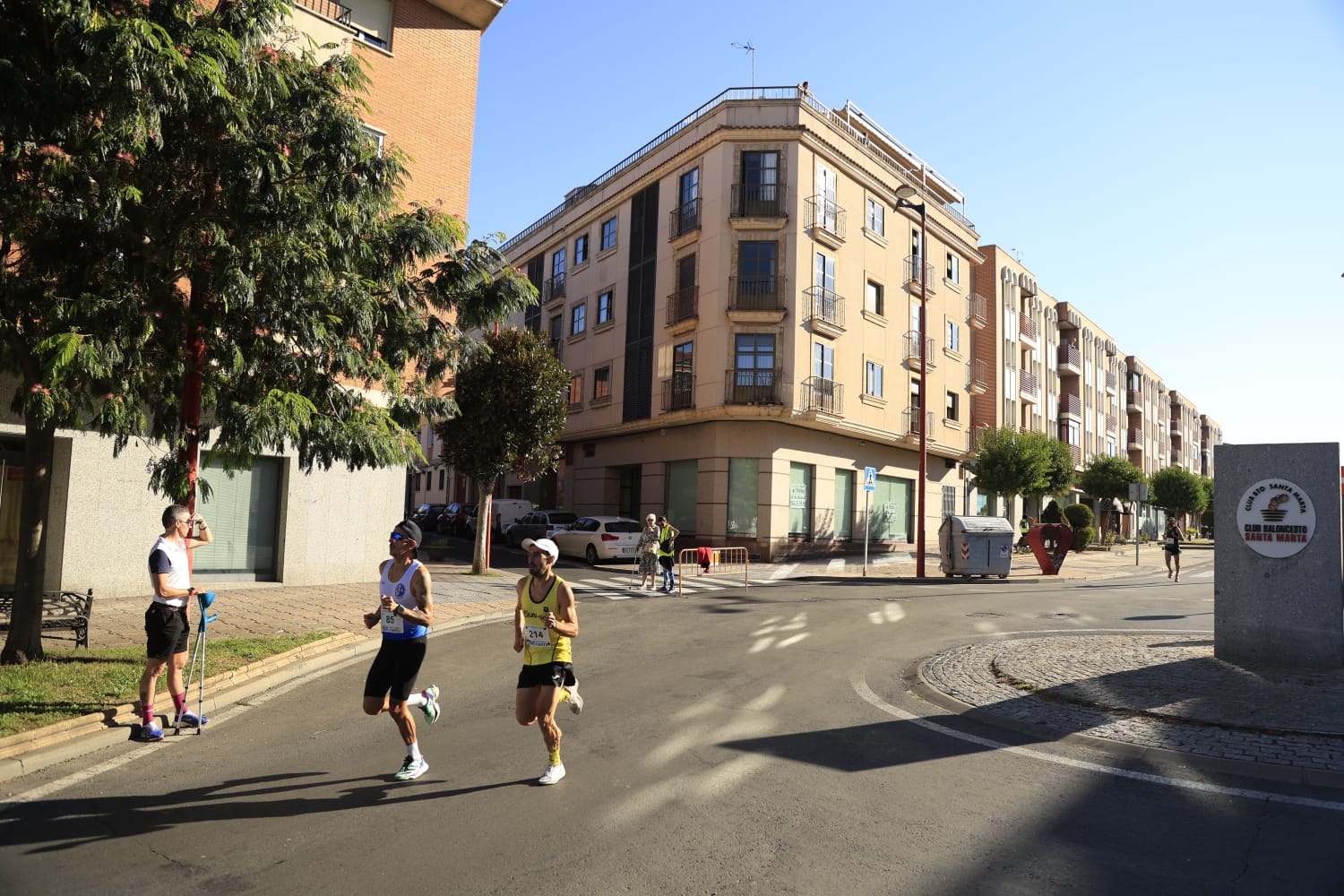 Adrián Moro y Verónica Sánchez, los más rápidos en la carrera de Santa Marta