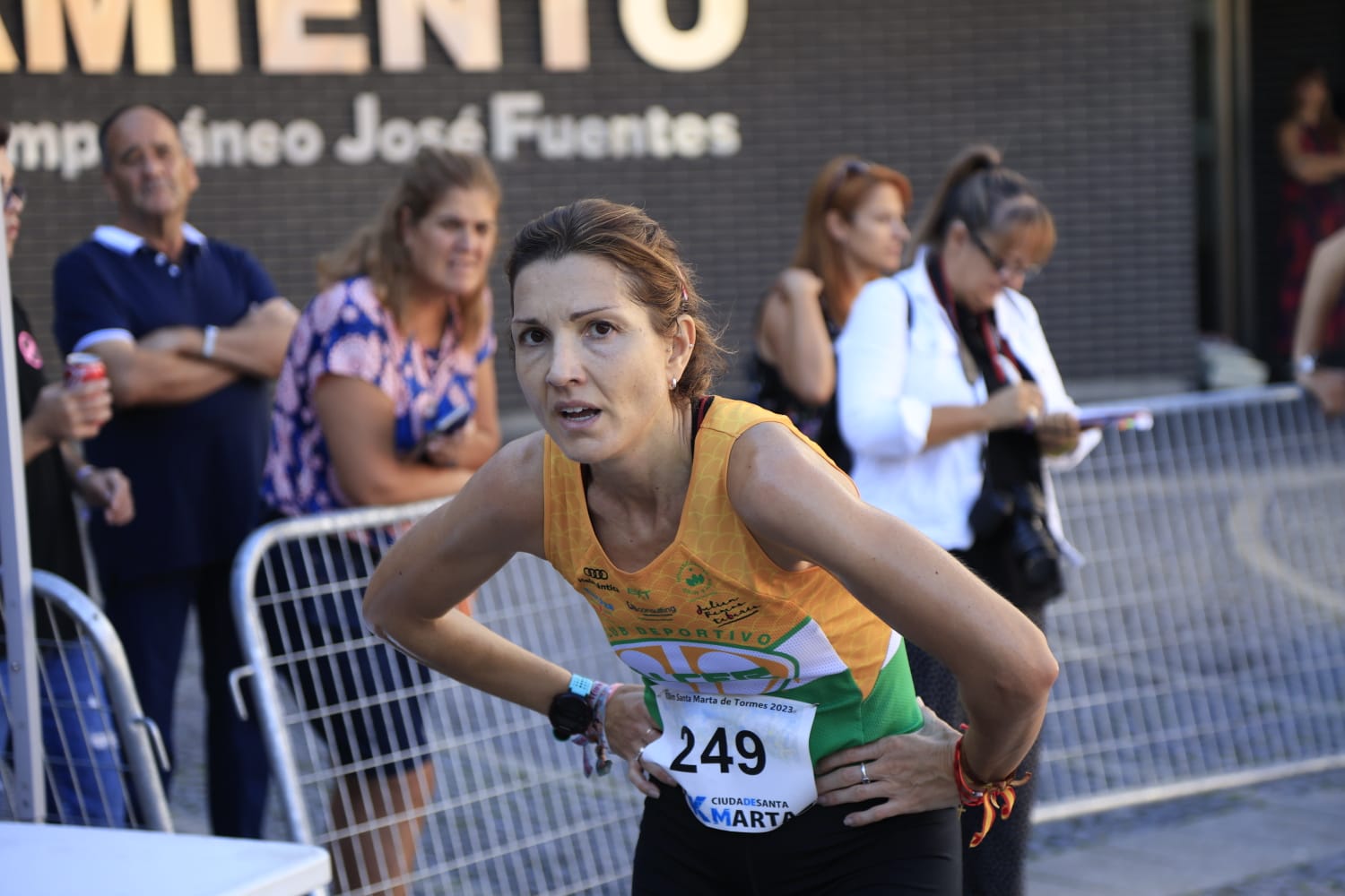 Adrián Moro y Verónica Sánchez, los más rápidos en la carrera de Santa Marta