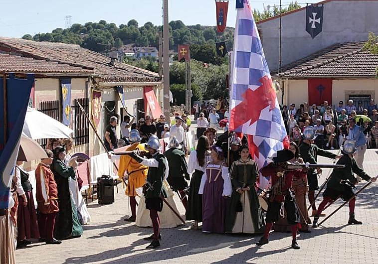 Aldeatejada tomada por el Renacimiento en las X Vísperas Nupciales