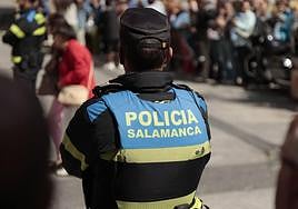 Un policía local de Salamanca.