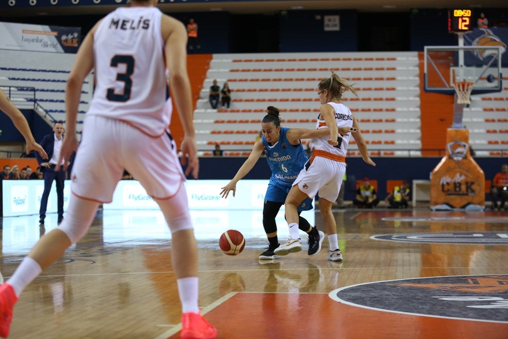 Victoria de Avenida ante el Cukurova