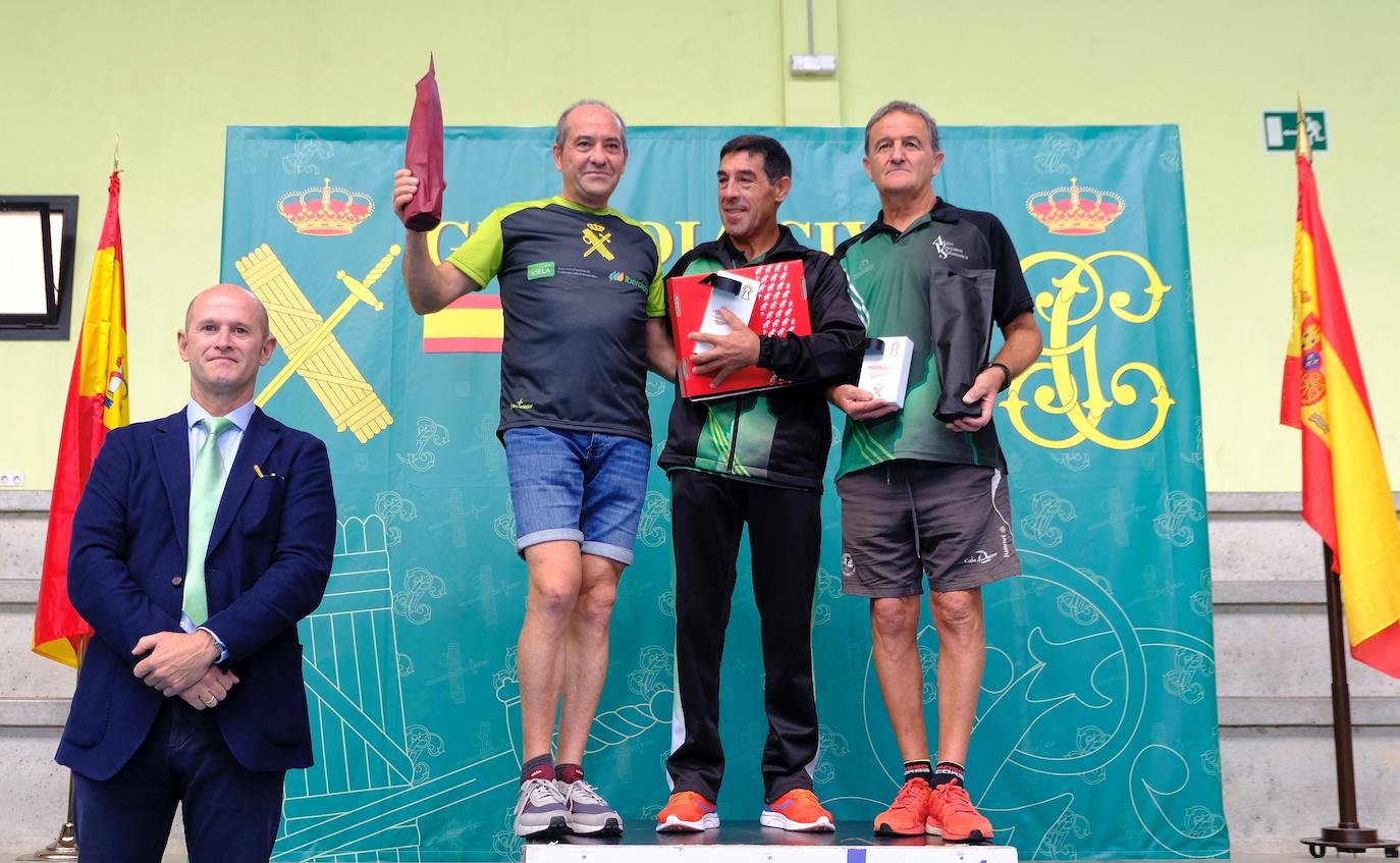 Imagen secundaria 2 - Miguel Gallego y María Gómez estrenan la Carrera Solidaria de la Guardia Civil de Salamanca