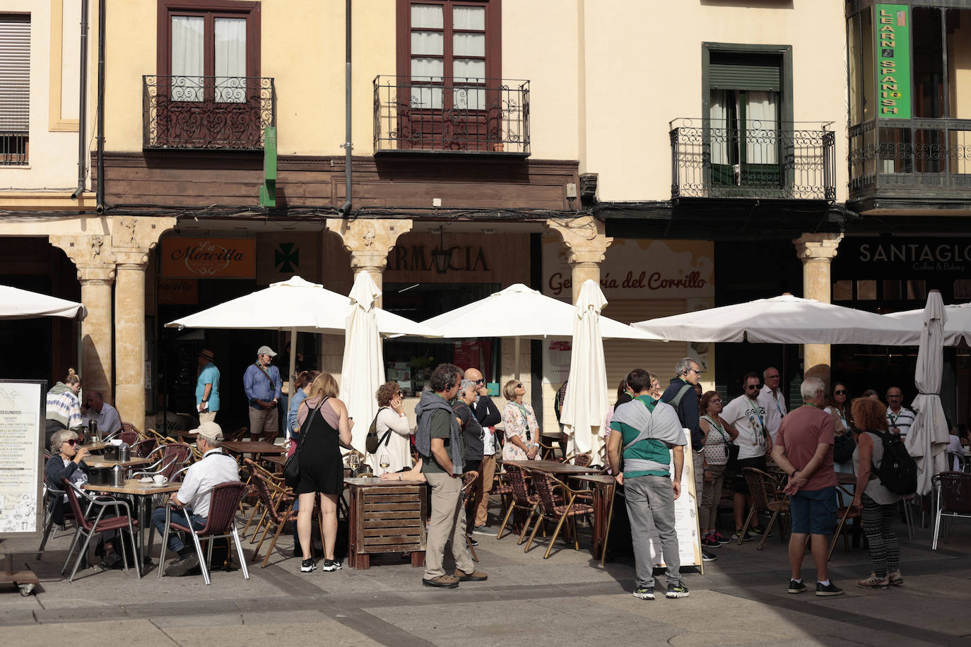 Turistas en la Plaza del Corrillo de Salamanca.