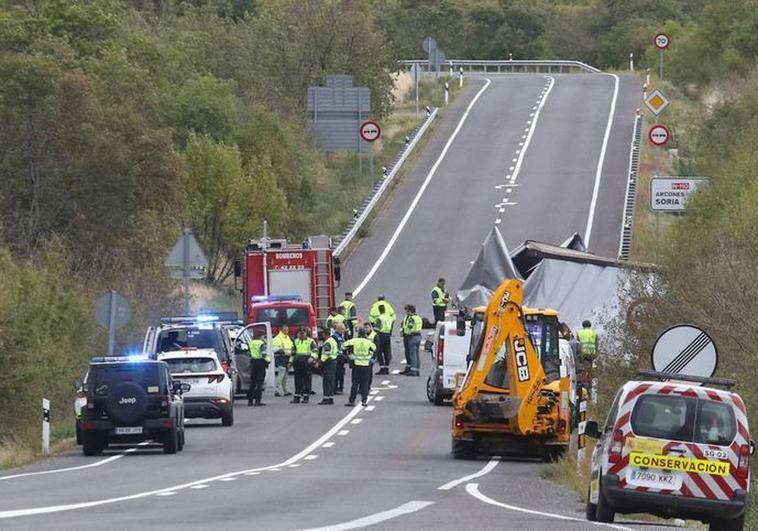 Una mujer y tres menores fallecen en un accidente en Segovia