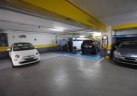 Interior del garaje Le Mans, en la plaza de Los Bandos.