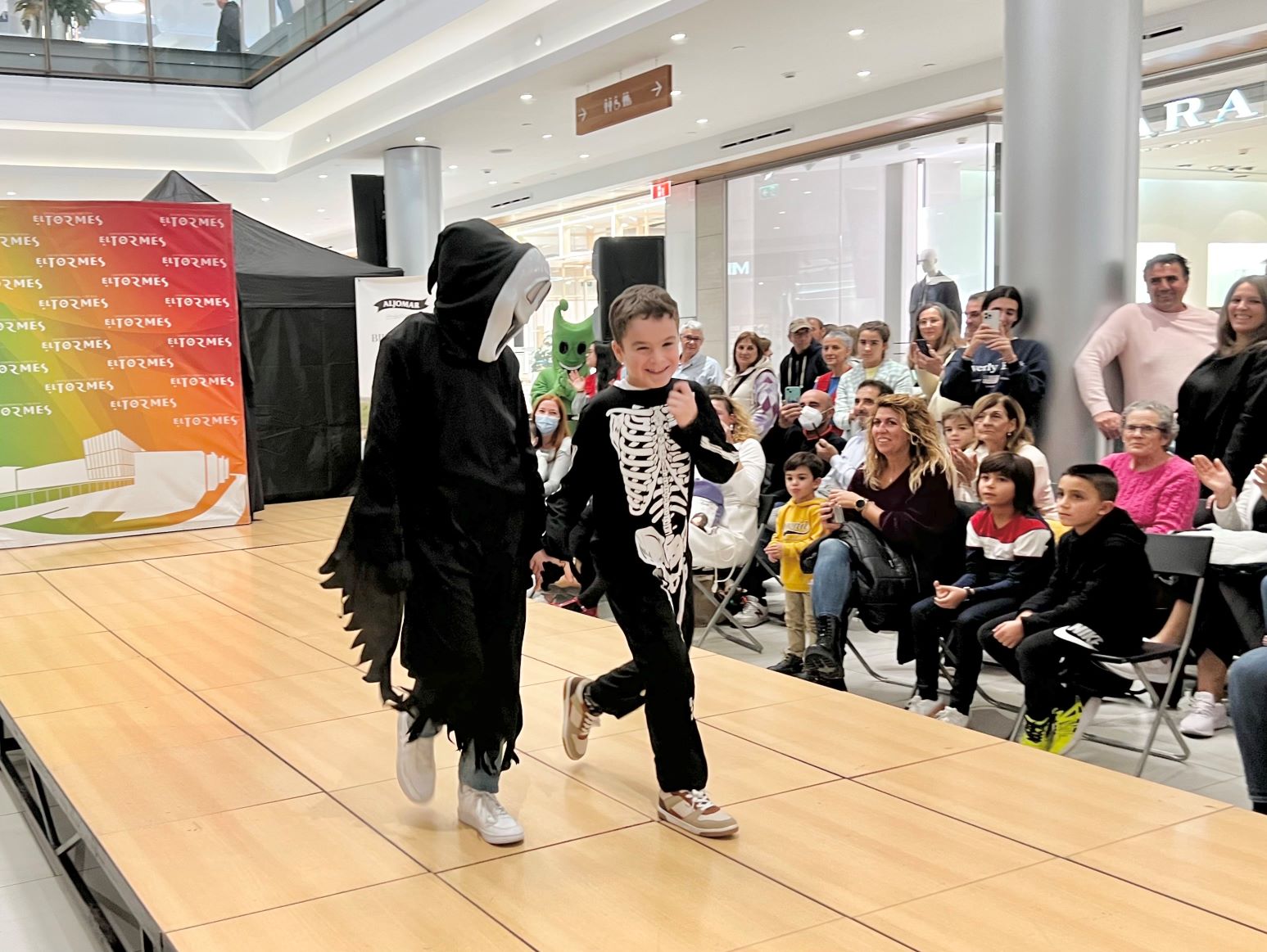 El «Pequedesfile solidario» de PYFANO vuelve a El Tormes