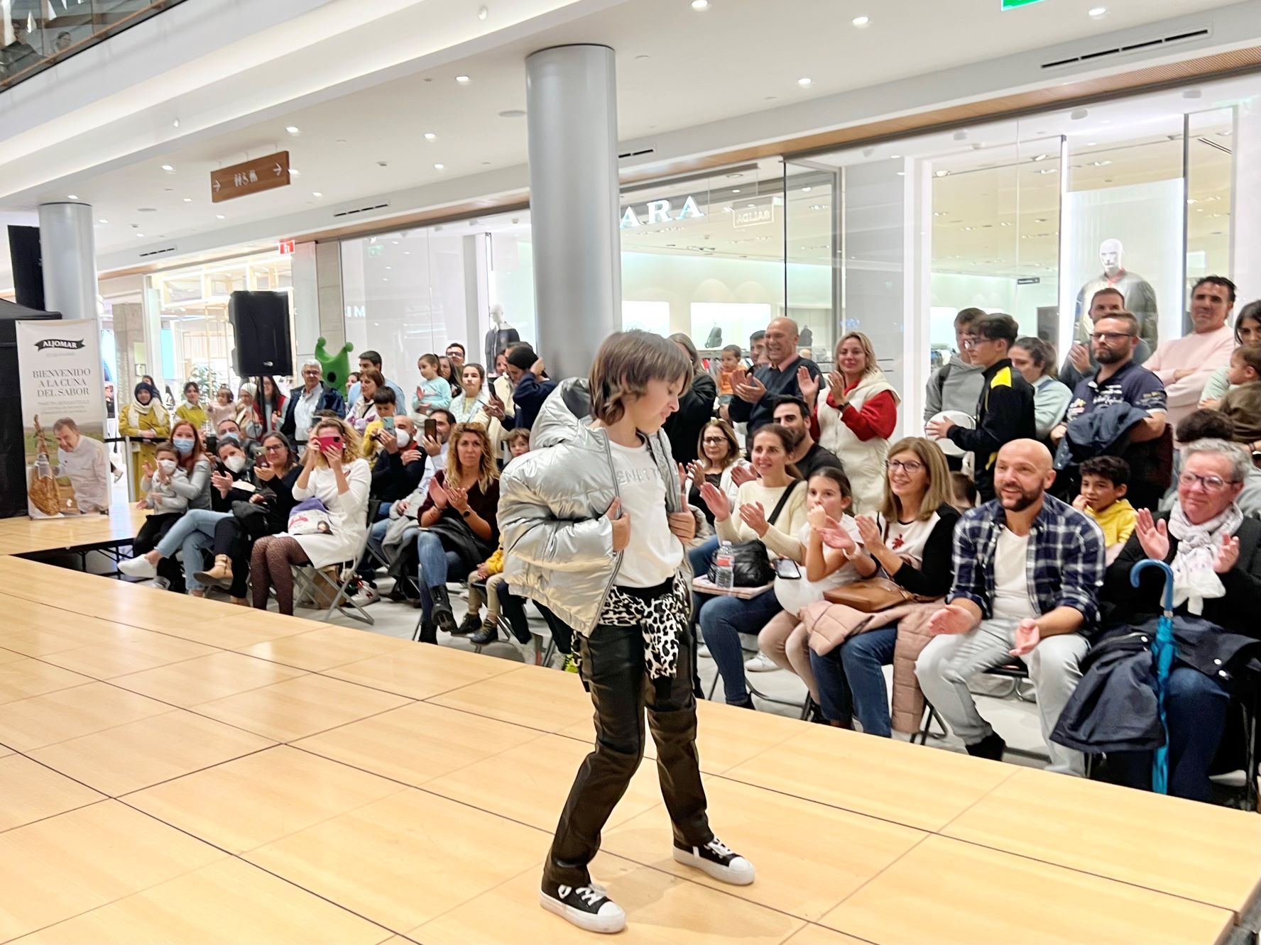 El «Pequedesfile solidario» de PYFANO vuelve a El Tormes