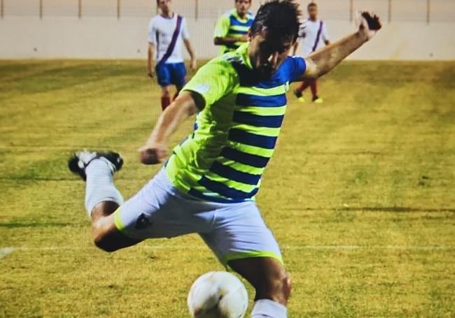 Carlos, con el Bayamon CF de Puerto Rico.