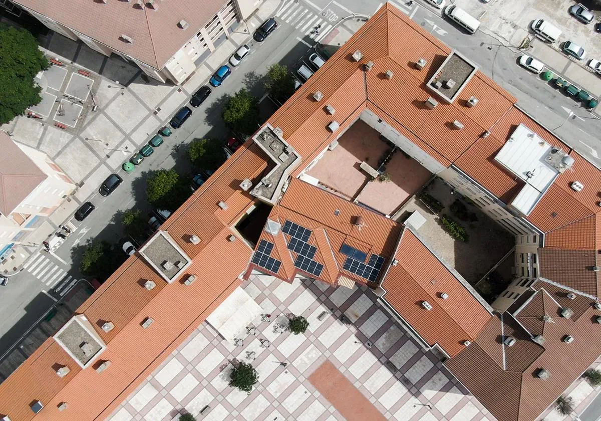 Iberdrola y el colegio Antonio Machado de Salamanca impulsan una pionera comunidad solar