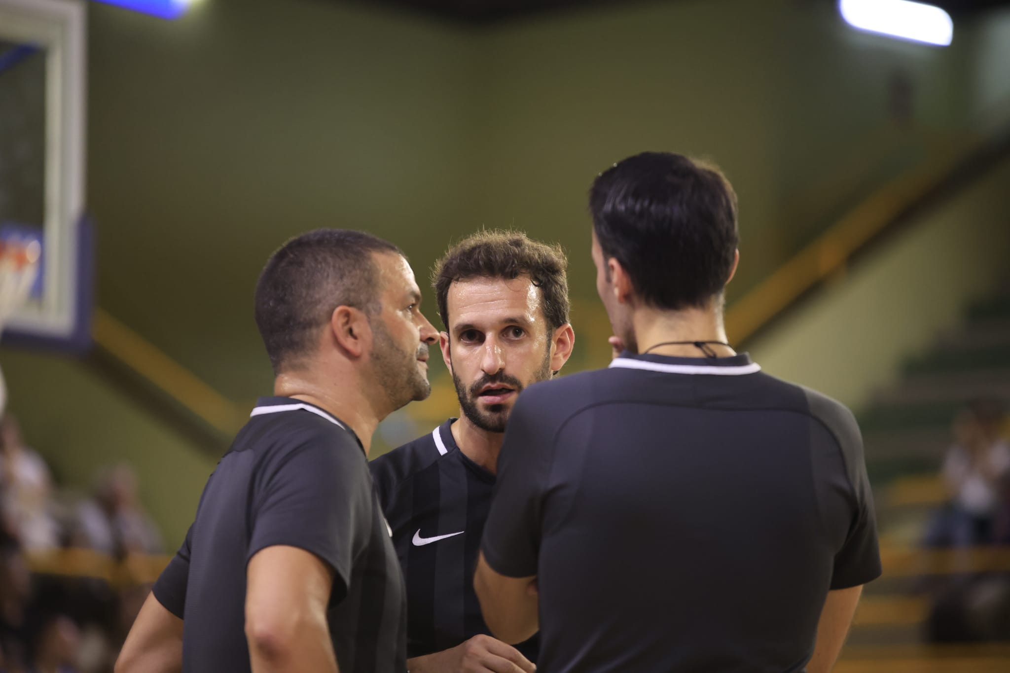 El clásico Avenida-Valencia, por todo lo alto