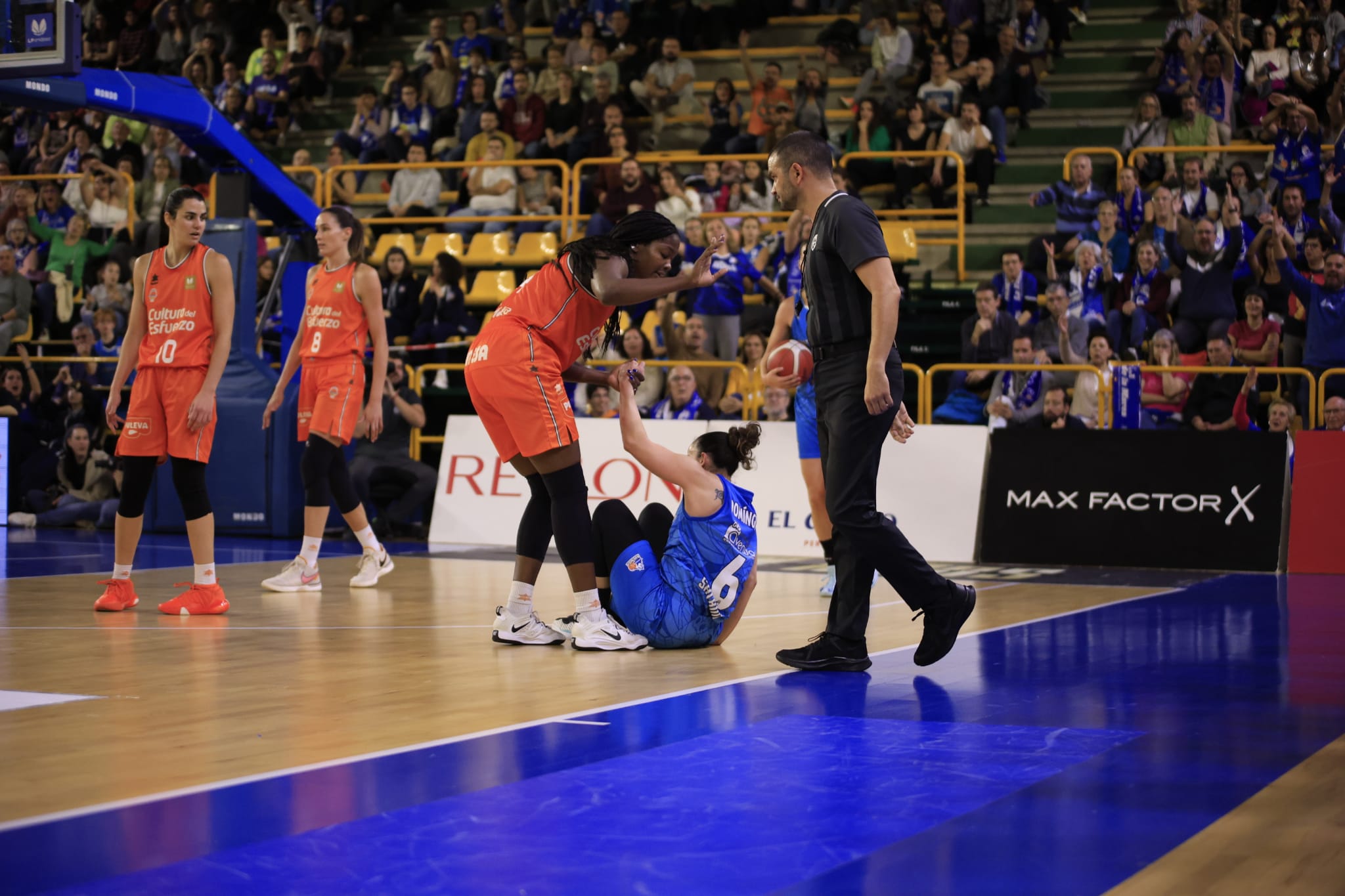 El clásico Avenida-Valencia, por todo lo alto