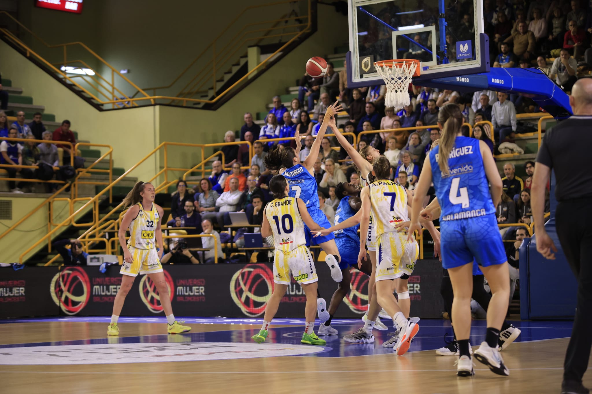 Apretada victoria del CB Avenida ante La Seu