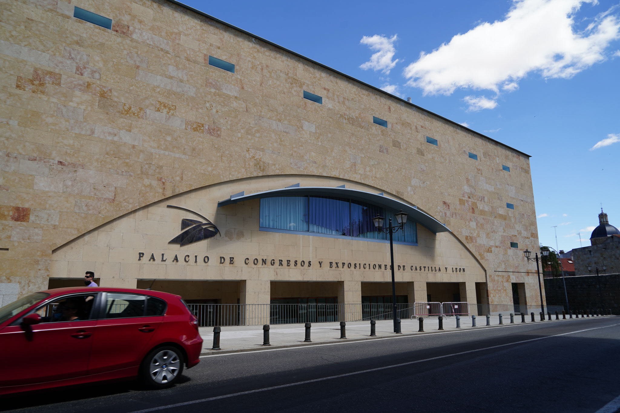 Exterior del Palacio de Congresos y Exposiciones en Salamanca.