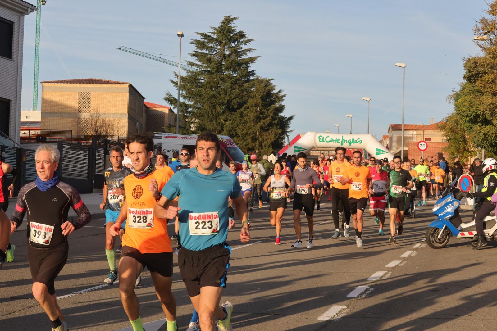 La UPSA corre por la educación en la VIII San Silvestre Universitaria