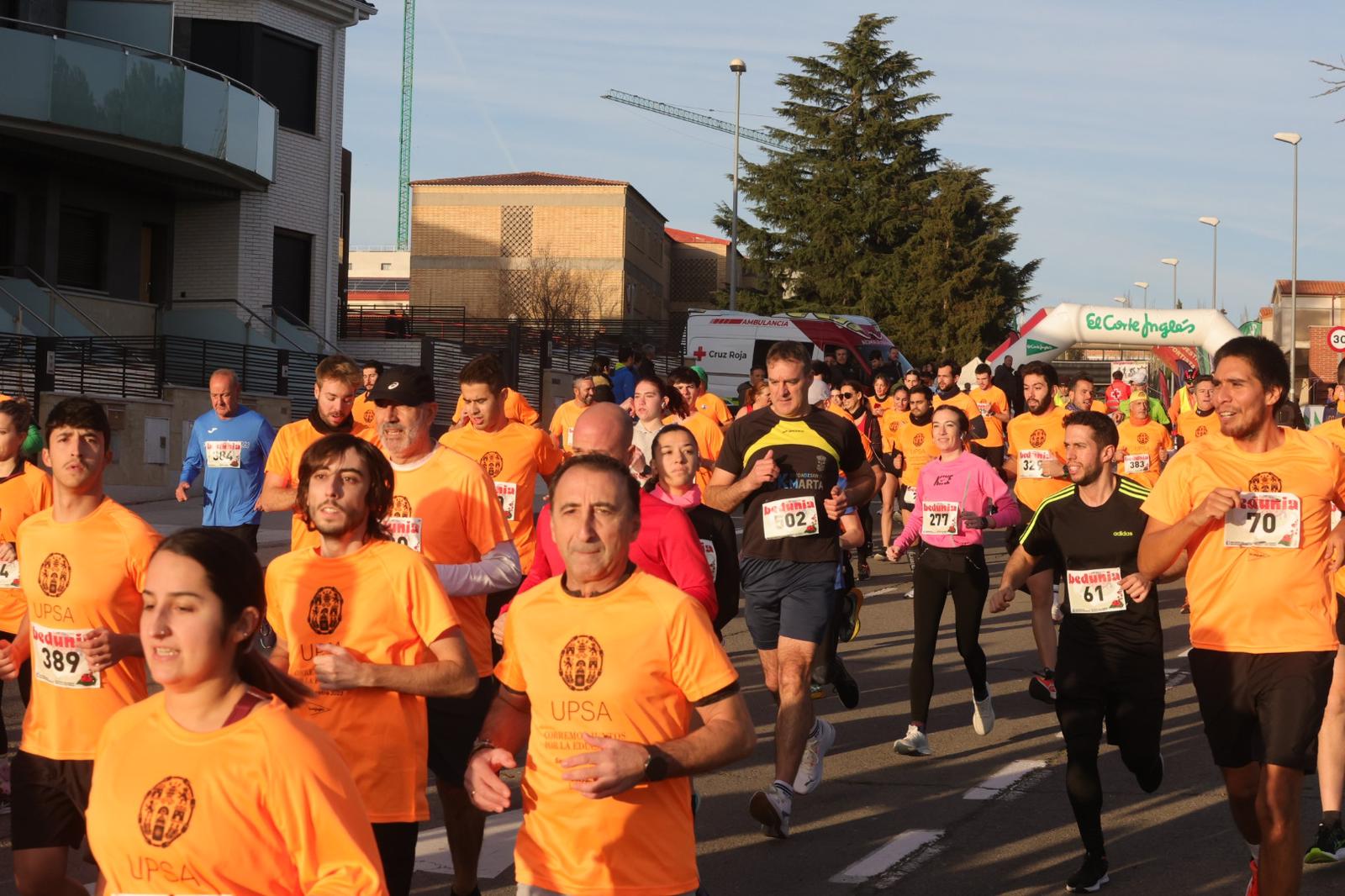 La UPSA corre por la educación en la VIII San Silvestre Universitaria