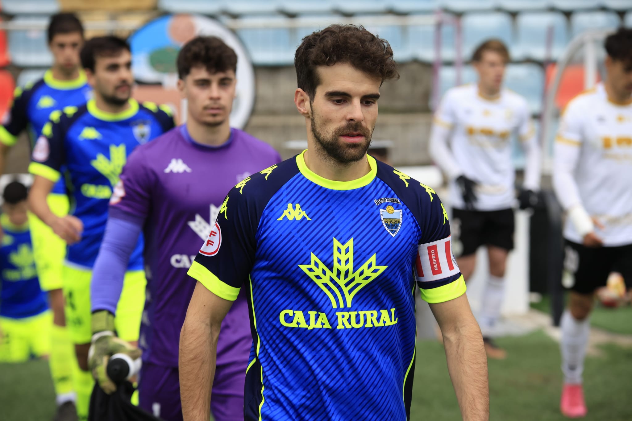 Empate y bronca en el Helmántico