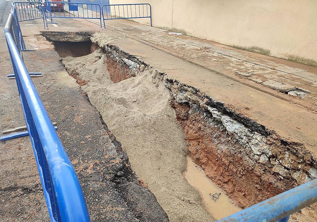 Rotura y posterior reparación de una tubería en Salamanca.