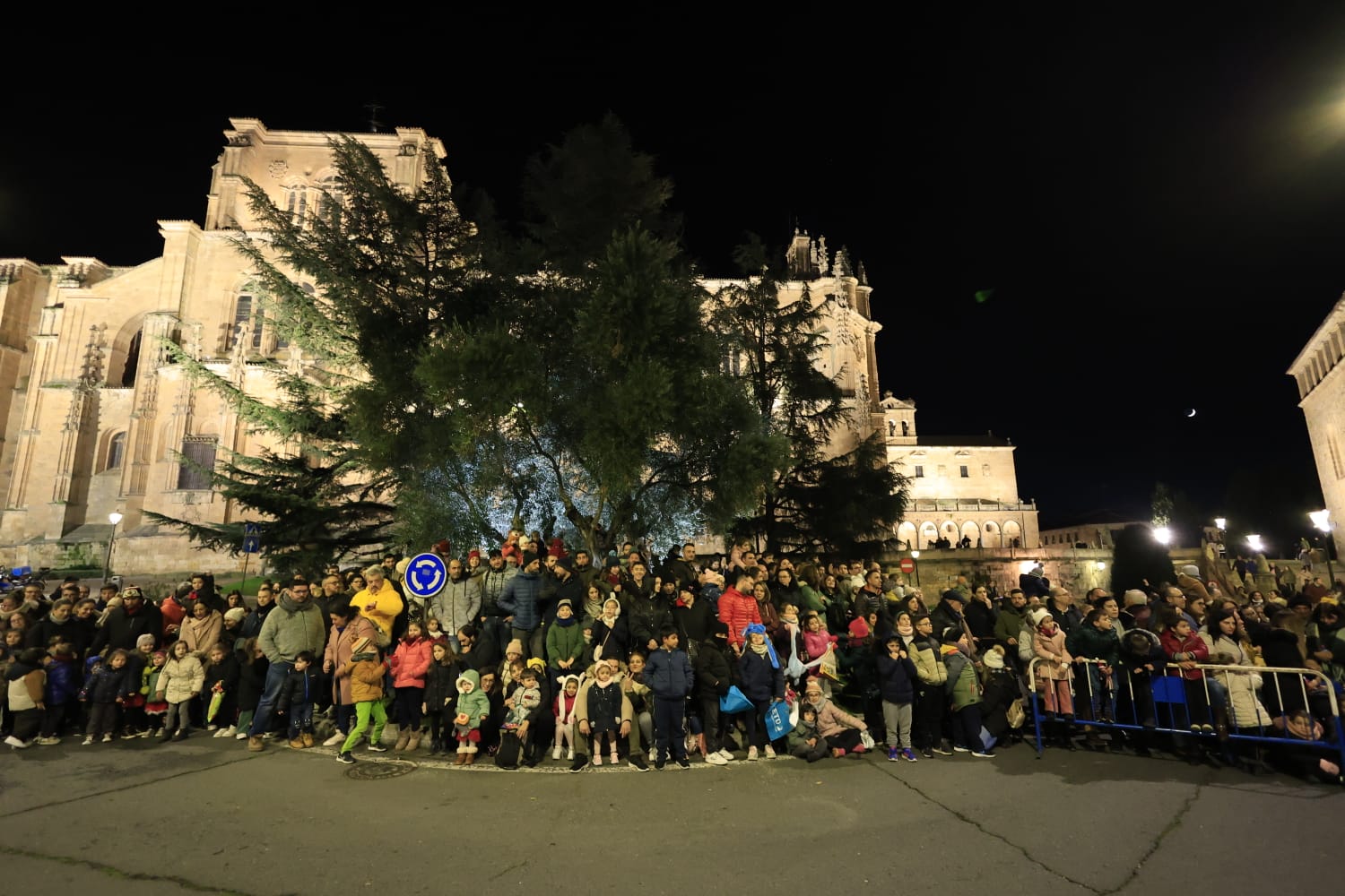 Papá Noel recorre las calles de la ciudad con la &#039;Cabalgaza&#039;