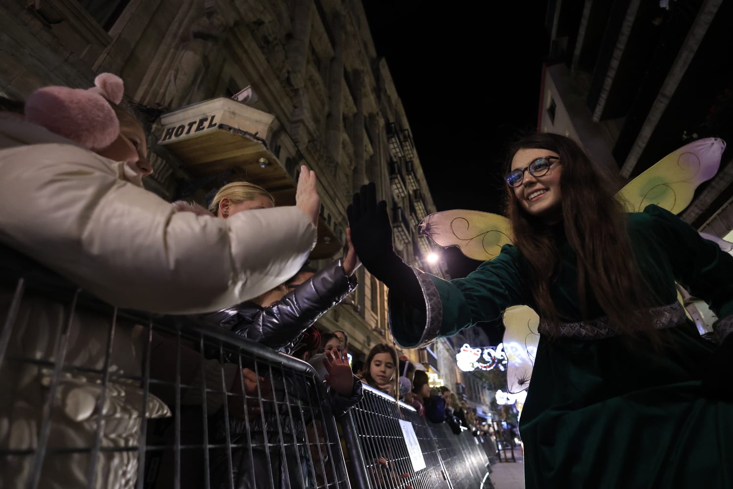Papá Noel recorre las calles de la ciudad con la &#039;Cabalgaza&#039;