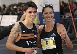 El burgalés Pablo Sánchez Gómez y la berciana Nuria Lugueros, ganadores de la San Silvestre Salmantina en 2022.