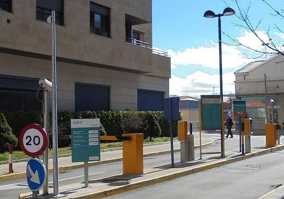 Imagen de los accesos al aparcamiento de Vialia.