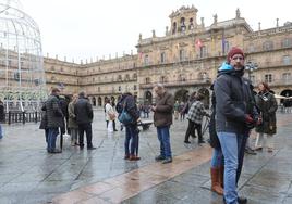Turistas en la Plaza Mayor de Salamanca.