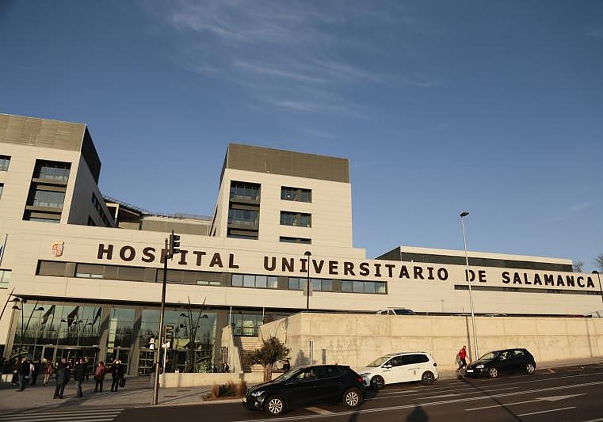 Acceso principal al nuevo hospital de Salamanca