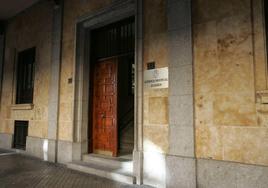 Acceso a la Audiencia Provincial de Salamanca.